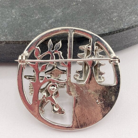 VINTAGE Silver tone metal and green rhinestone Asian scene brooch ~ c. 1950s pin - Picture 10 of 10